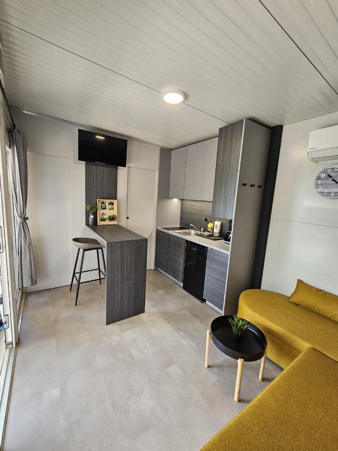 Big Berry Kolpa - Merryberry Mobile House Metlika Extérieur photo
